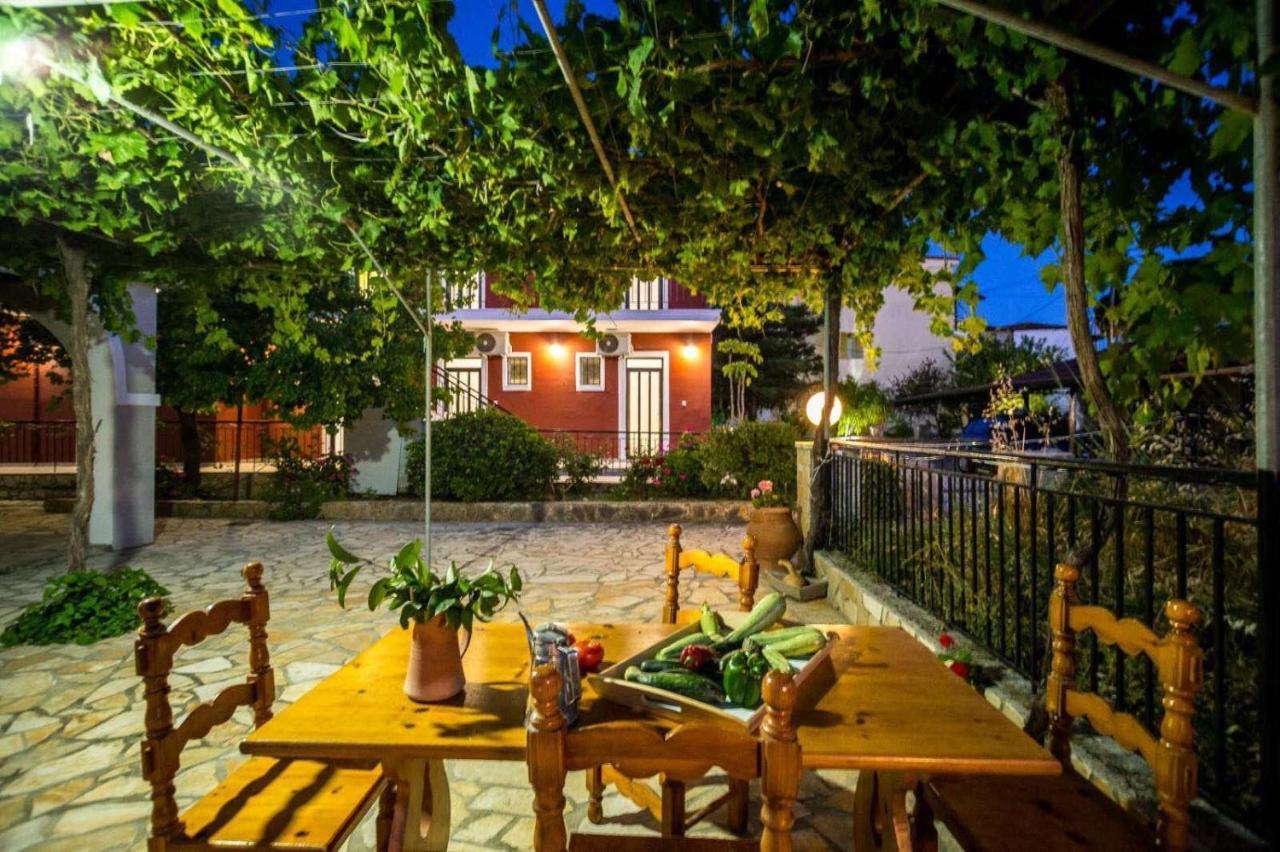 Apartament Christina Laganas